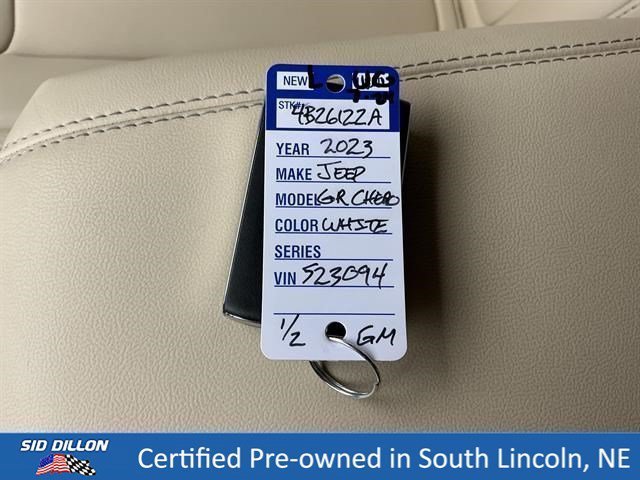 Used 2023 Bright White Clearcoat Jeep Limited image 7