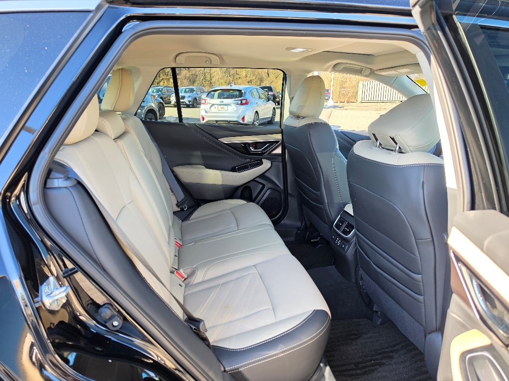 2025 Subaru Outback Limited - Photo 30