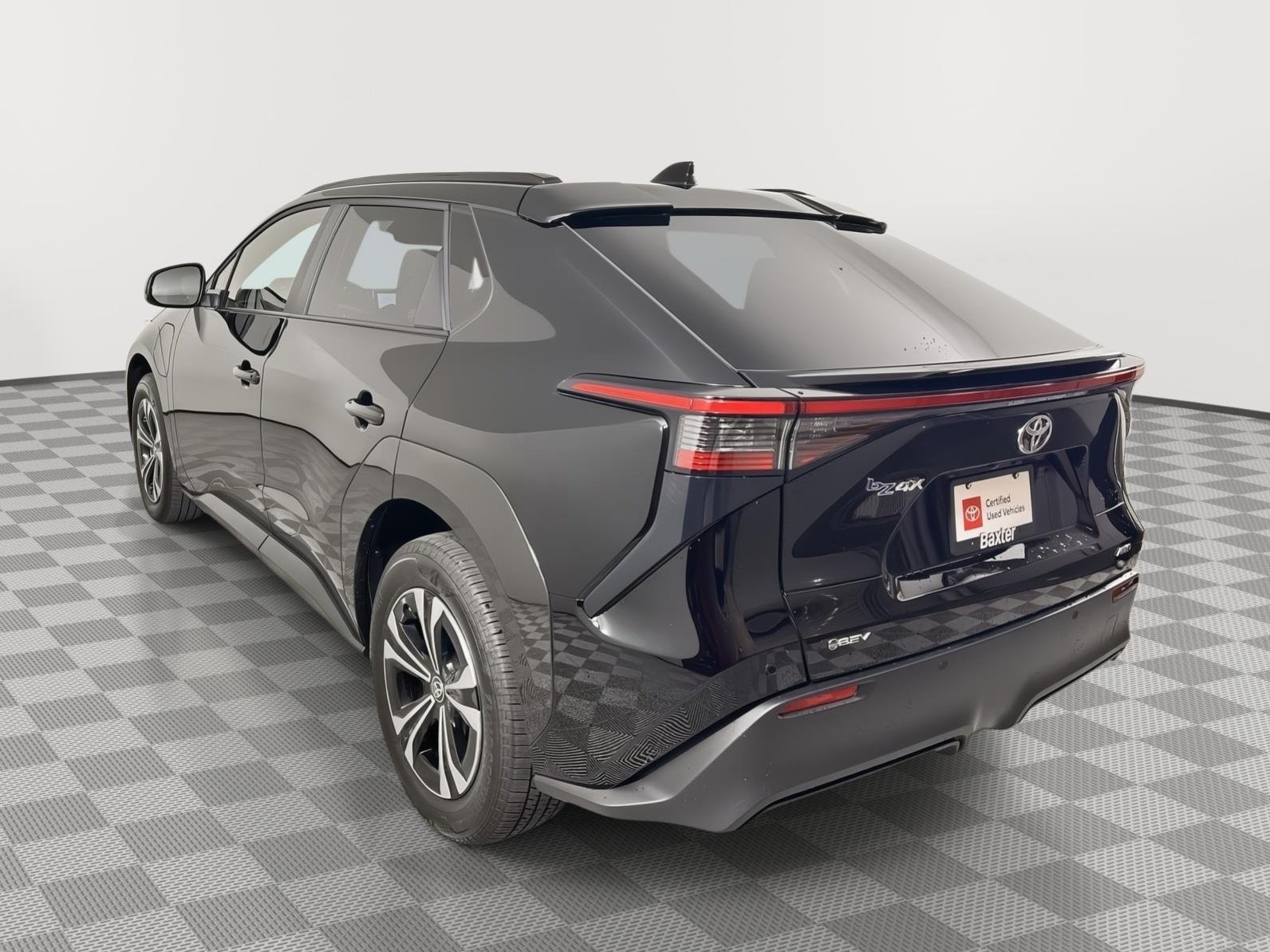 2025 Toyota bZ4X XLE - Photo 9