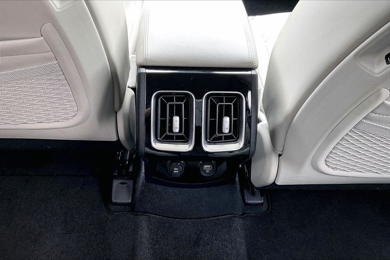 Used 2022 White Kia SX image 16