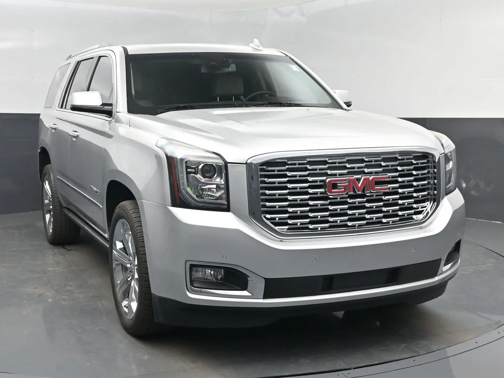 Used 2020 Silver GMC Denali image 21