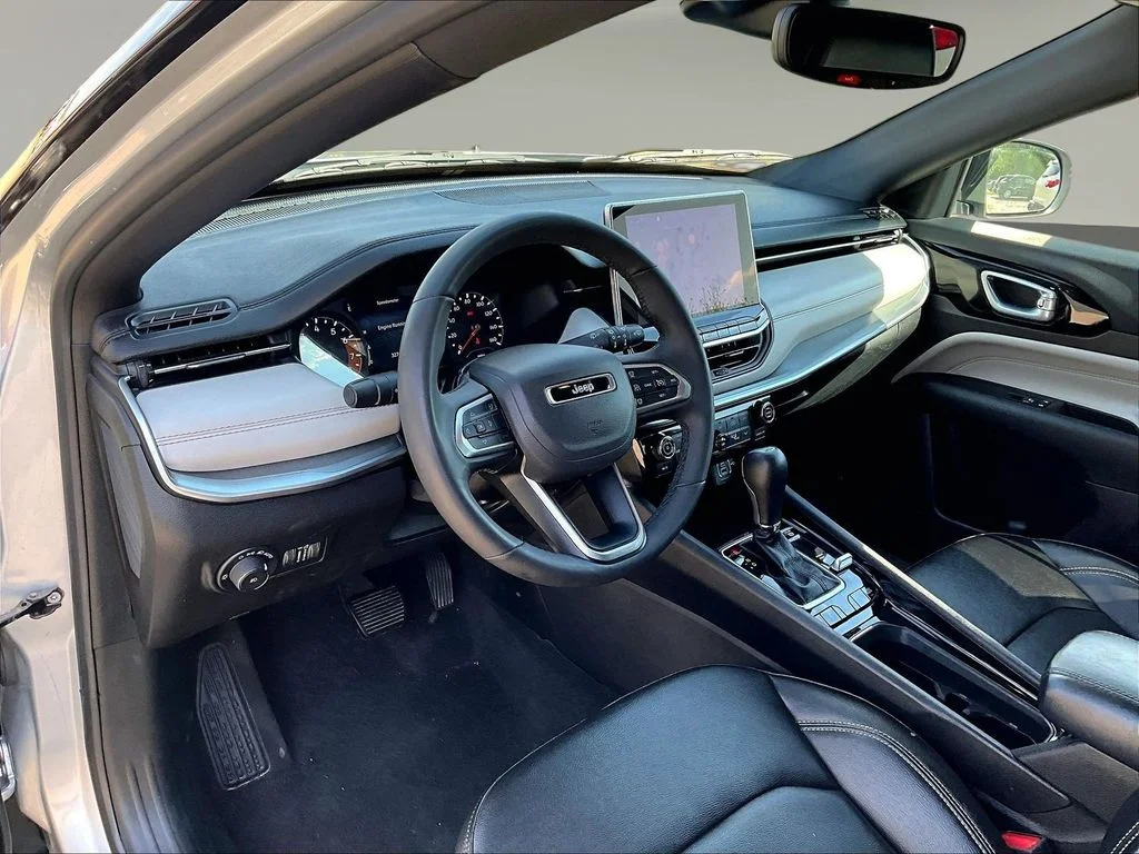2025 Jeep Compass Limited - Photo 22