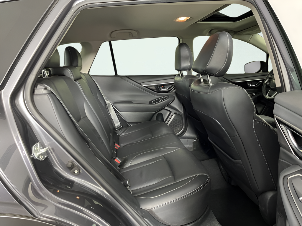 2022 Subaru Outback Limited - Photo 14