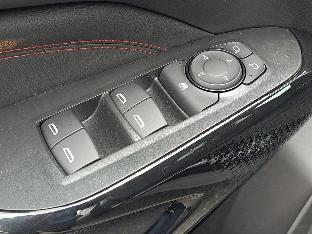 2026 Chevrolet Trax RS - Photo 17