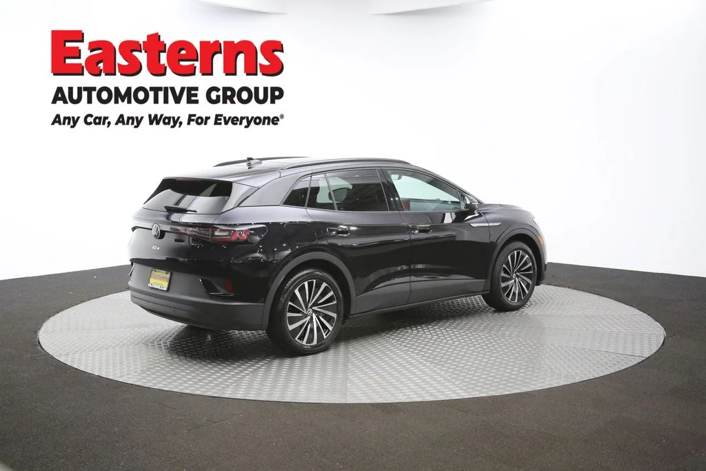 Used 2024 Black Volkswagen S image 38