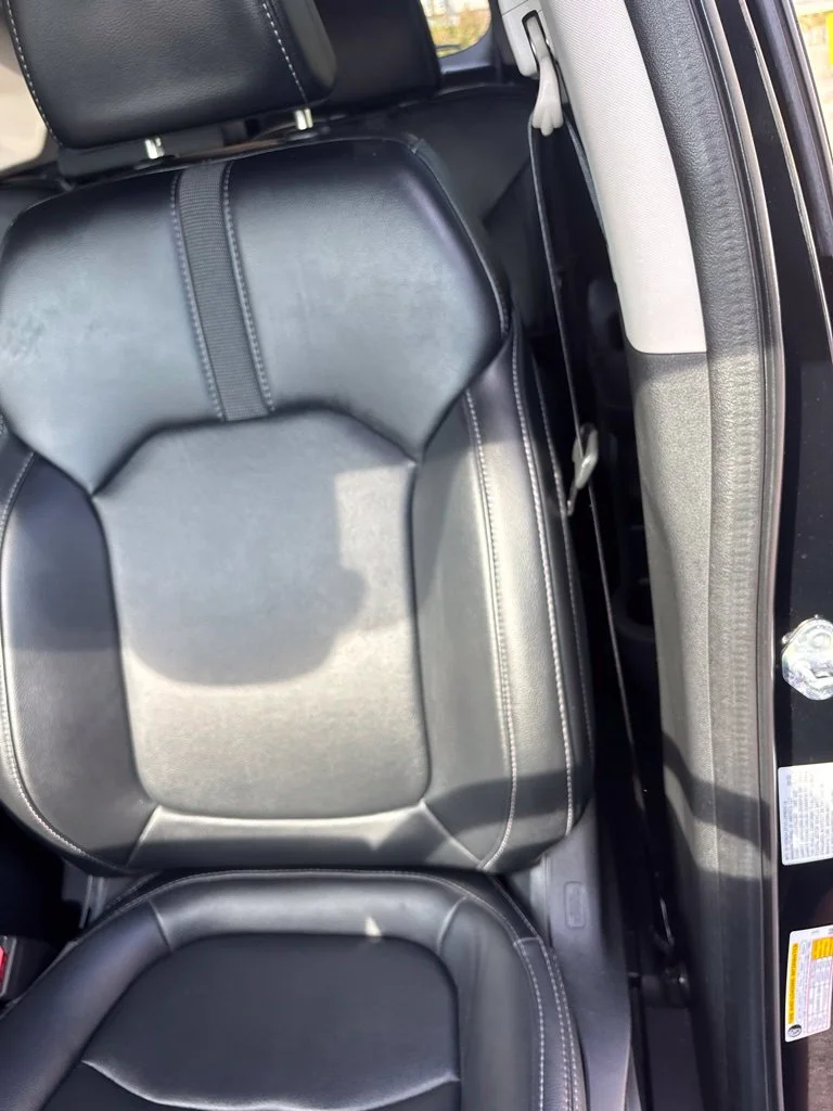 Used 2023 Black Honda EX-L image 12