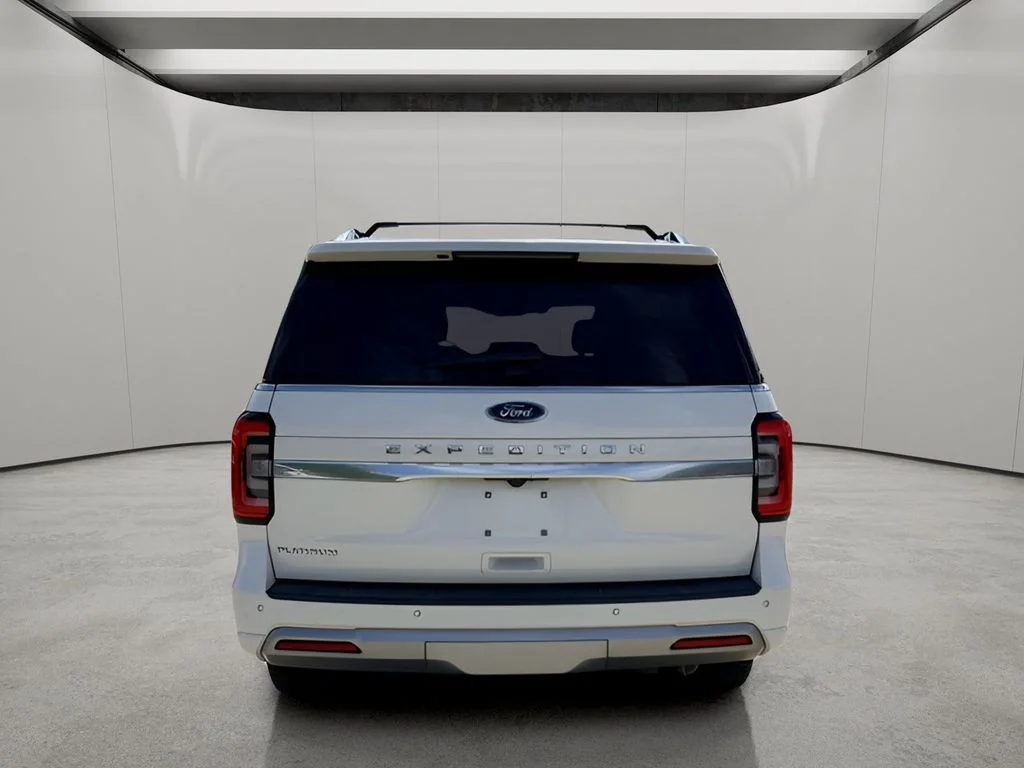 Used 2022 Star White Metallic Tri-Coat Ford Platinum image 5