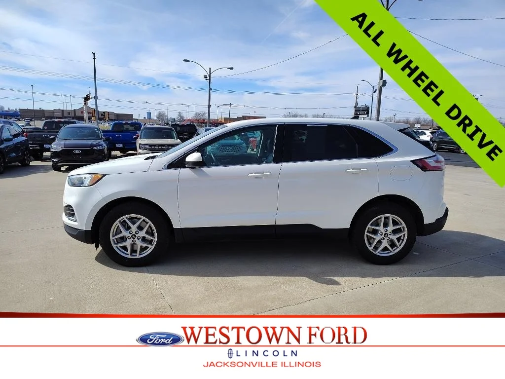 Used 2024 Oxford White Ford SEL image 1