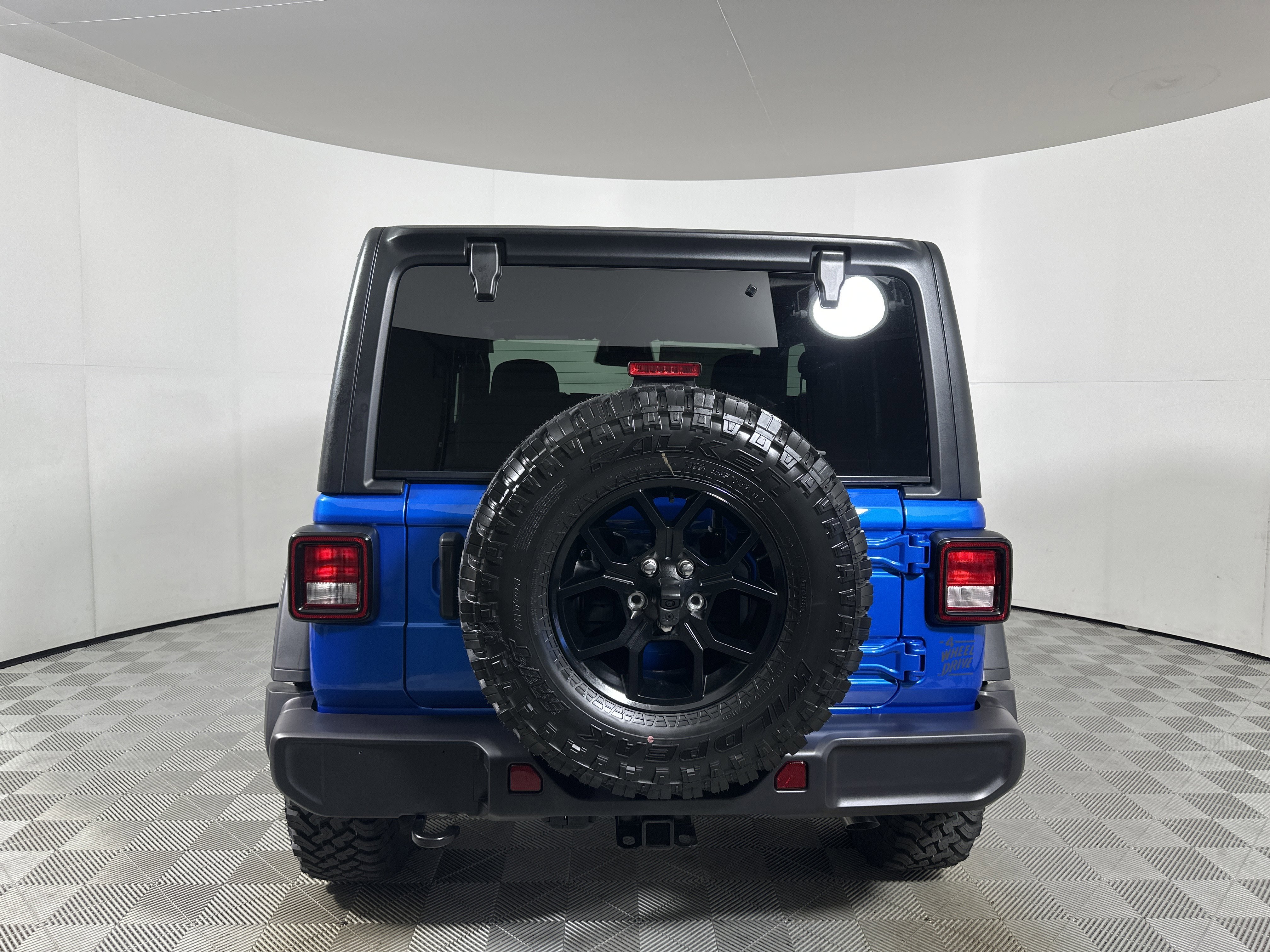 2026 Jeep Wrangler 2-Door Willys - Photo 6