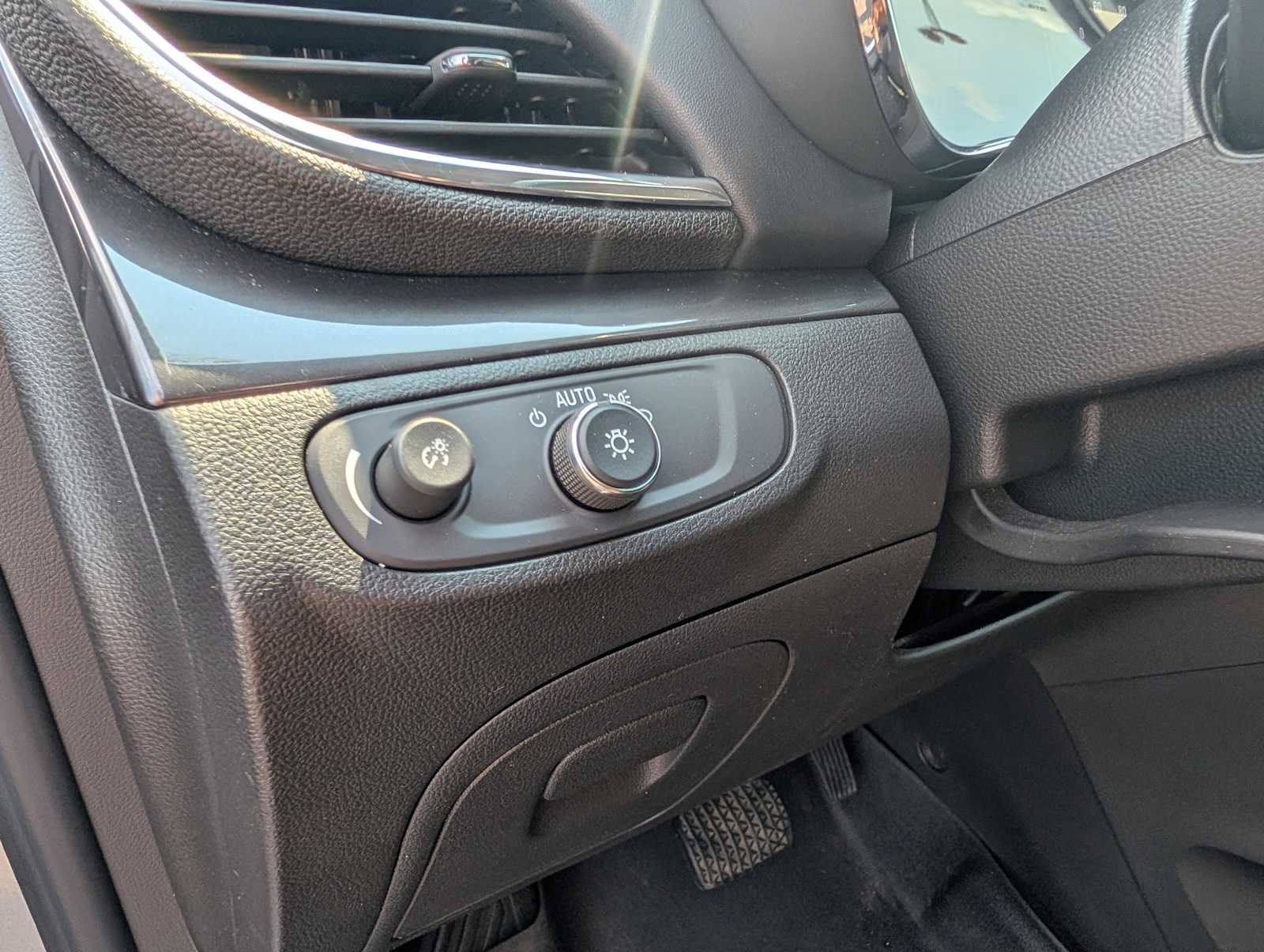 Used 2019 Satin Steel Metallic Buick Preferred image 20
