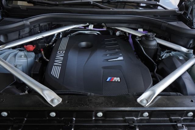 Used 2025 Gray BMW xDrive40i image 36
