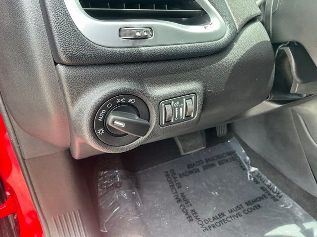 Used 2014 Red Dodge SXT image 22