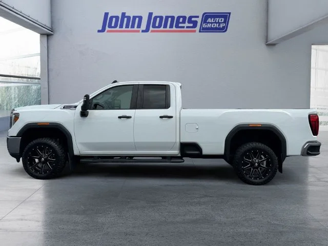 Used 2021 White GMC Base image 2