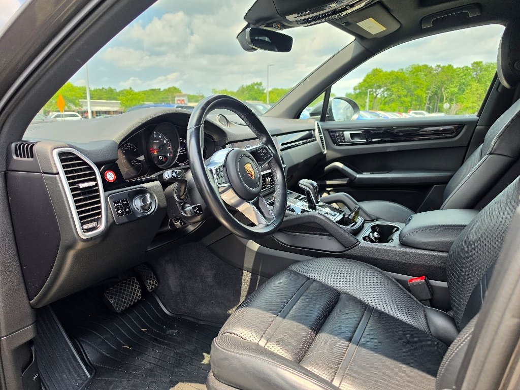 Used 2021 Gray Porsche AWD image 31