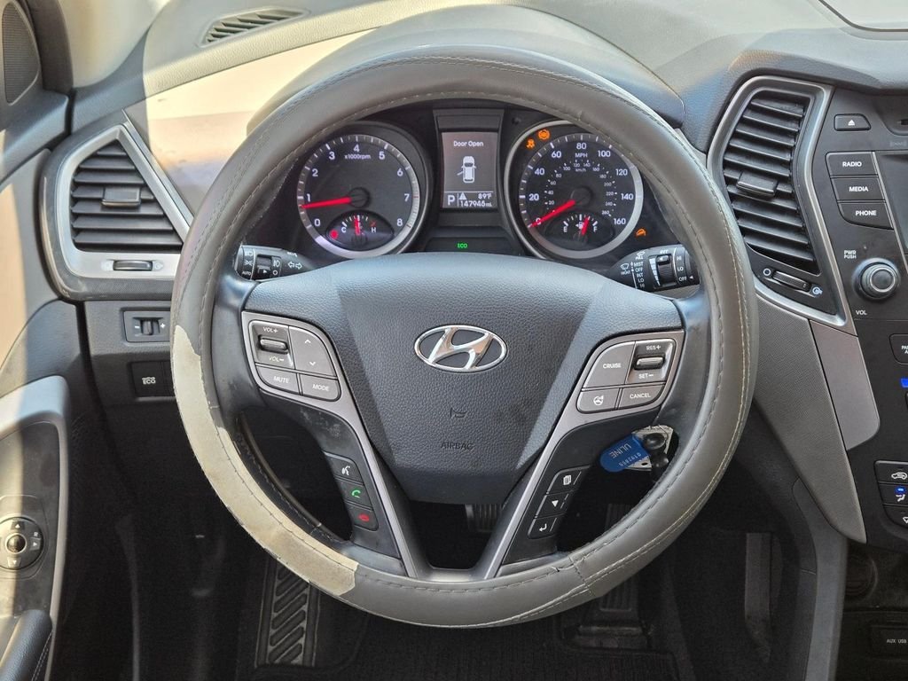 Used 2014 Black Hyundai Base image 18