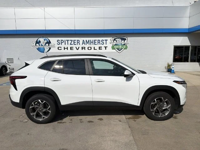 Used 2026 White Chevrolet LT image 18