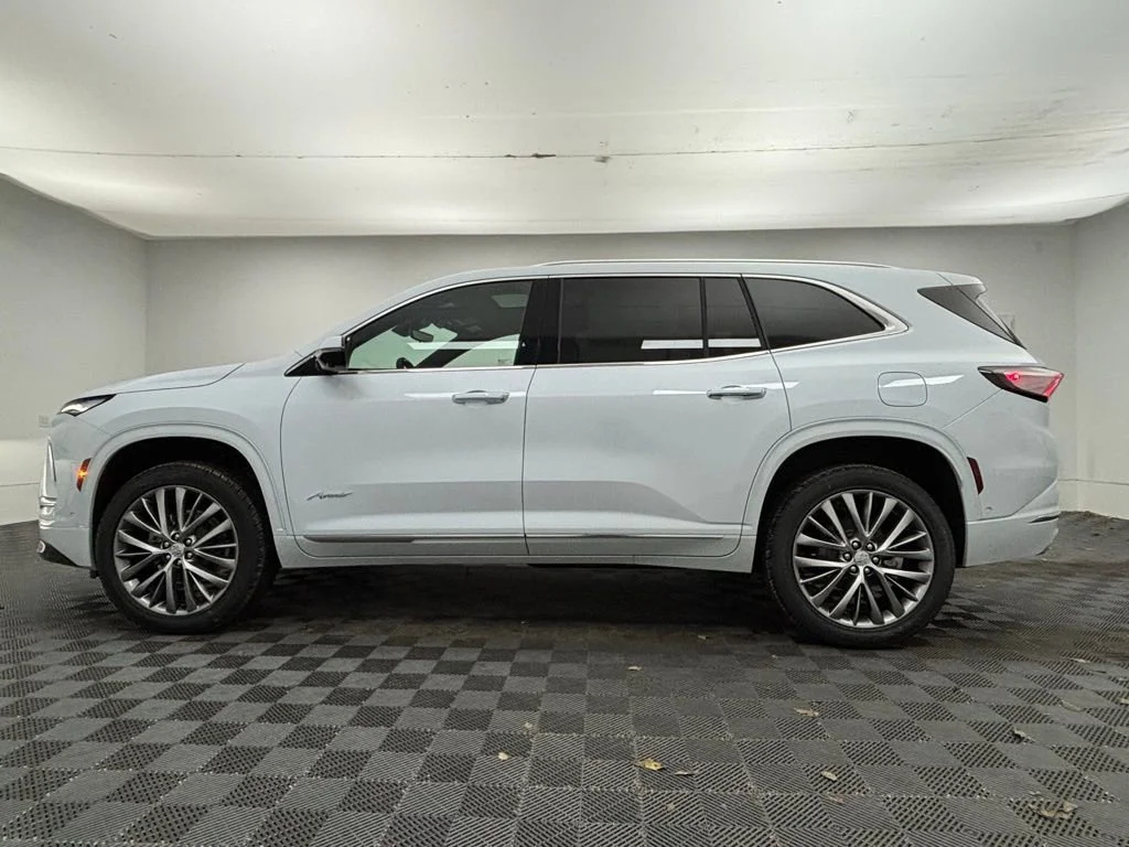 2026 Buick Enclave Avenir - Photo 17