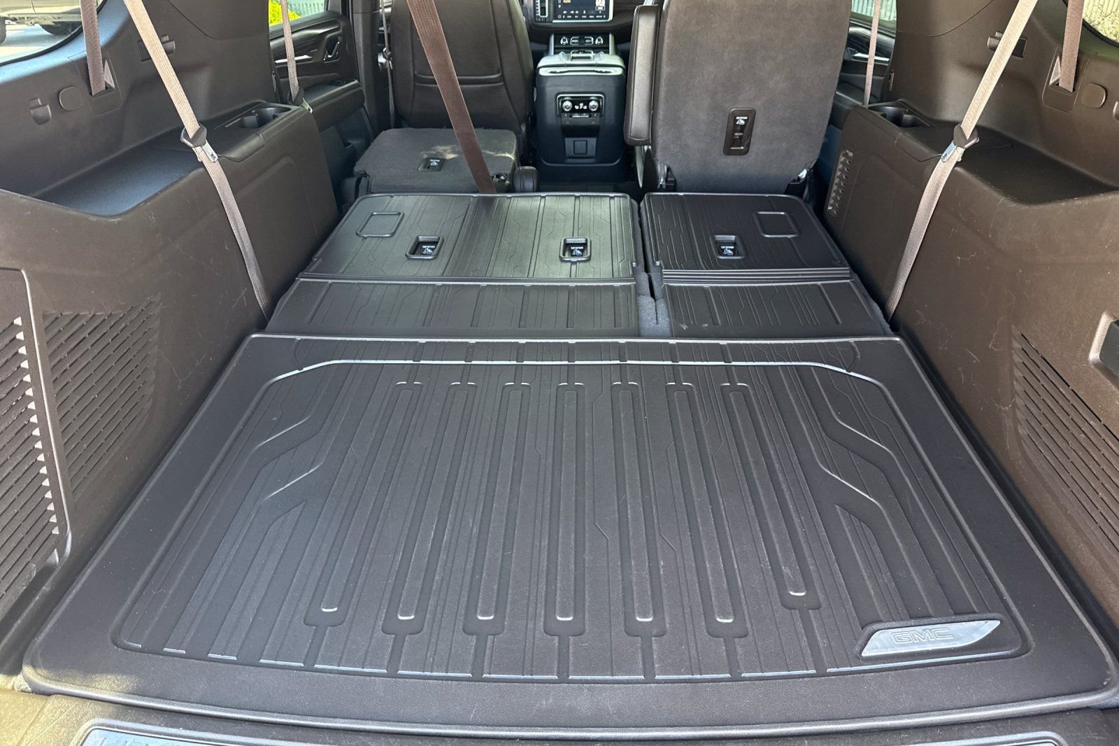 Used 2023  GMC Denali image 16