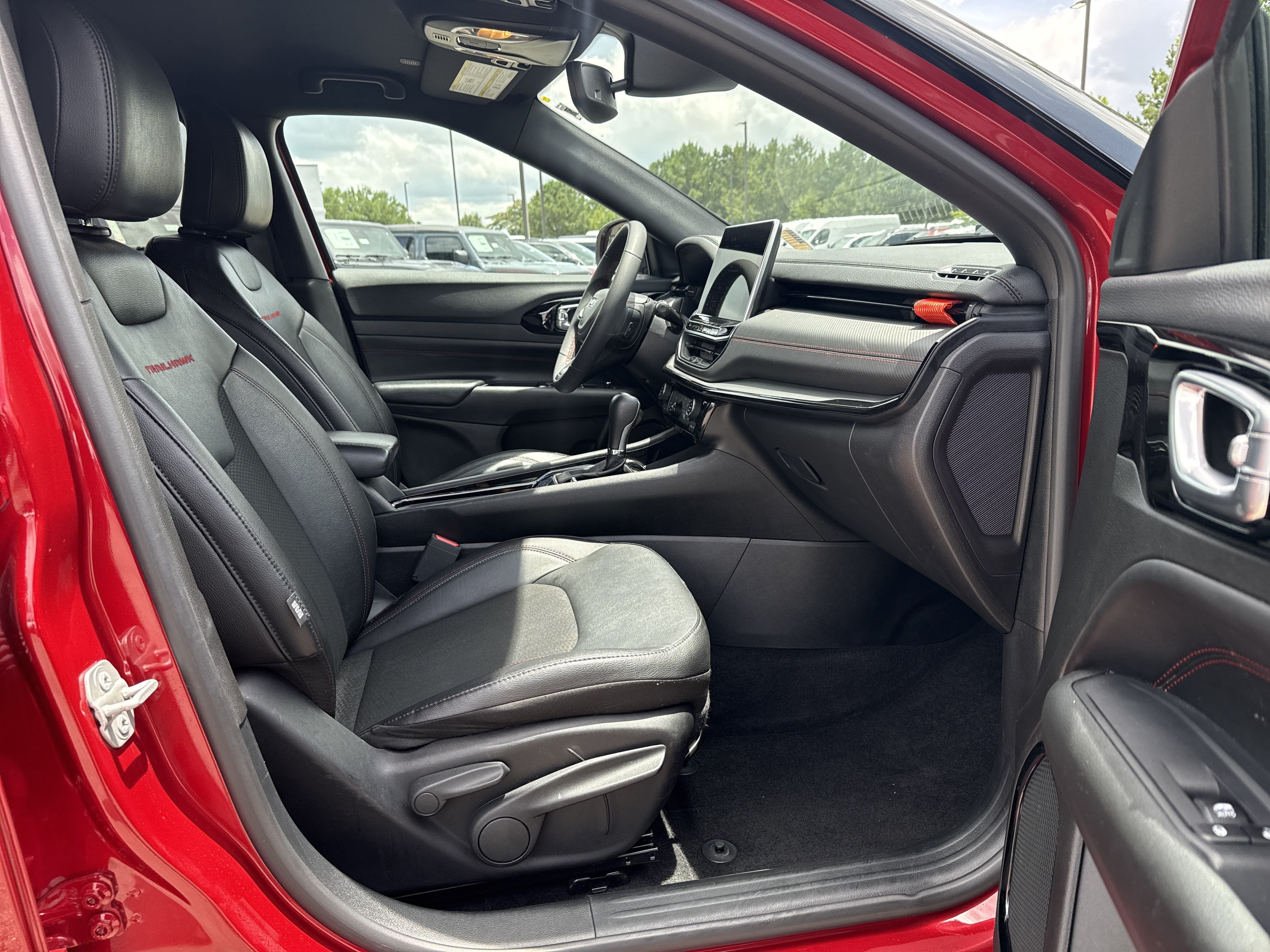 Used 2025 Red Hot Pearlcoat Jeep Trailhawk image 13