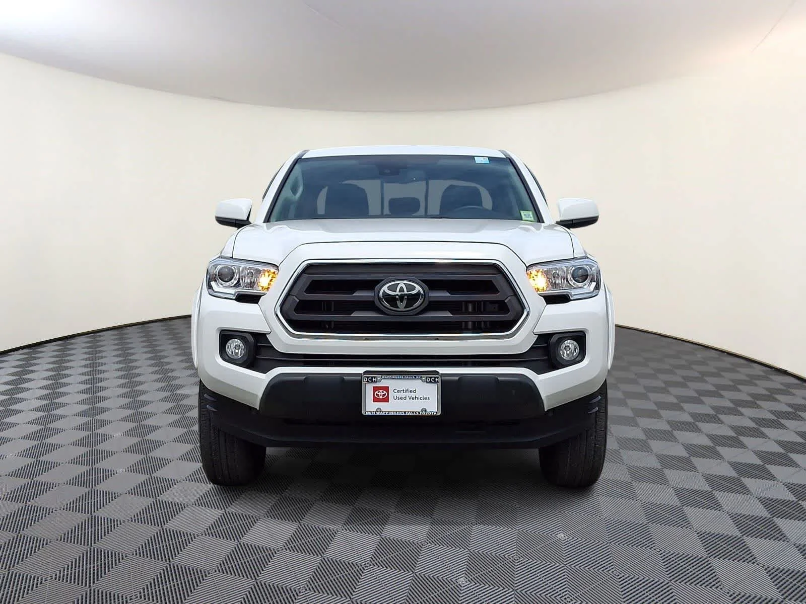 Certified Used 2023 Ice Cap Toyota SR5 image 3