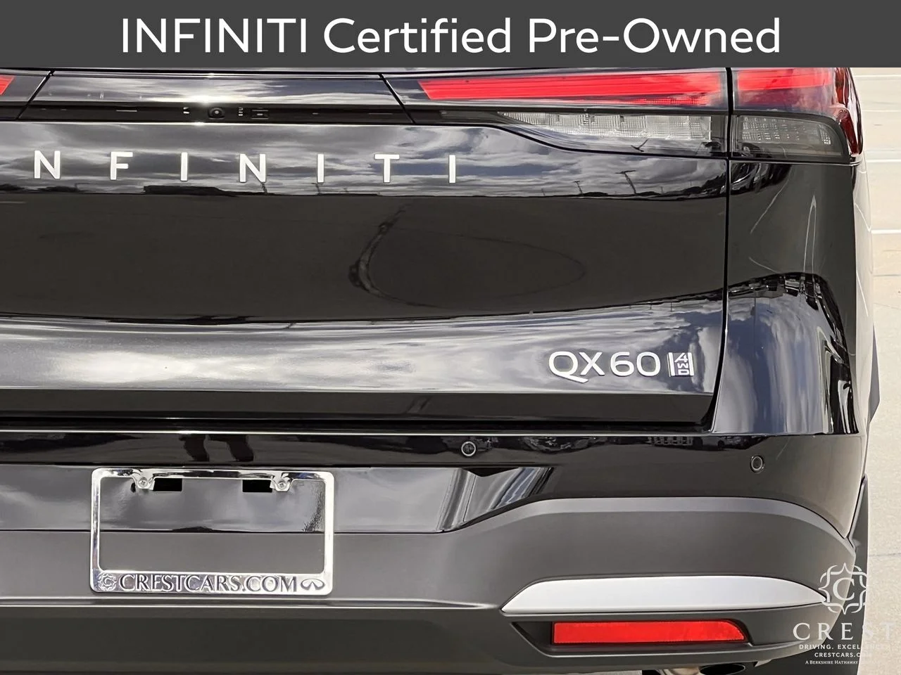 Certified Used 2026 Mineral Black INFINITI LUXE image 5