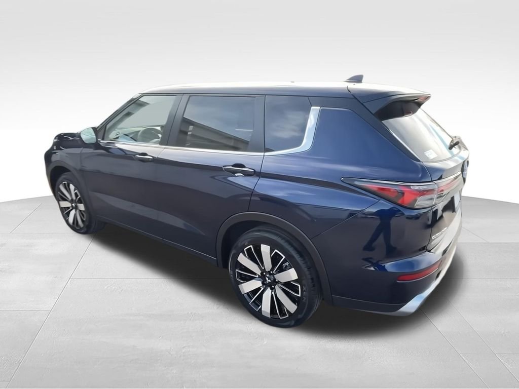2026 Mitsubishi Outlander SE - Photo 7