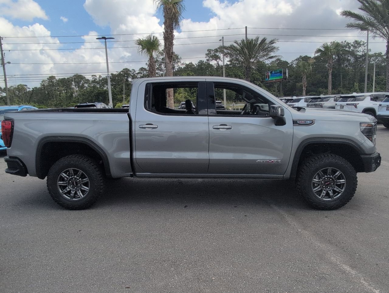 2026 GMC Sierra 1500 AT4X - Photo 9