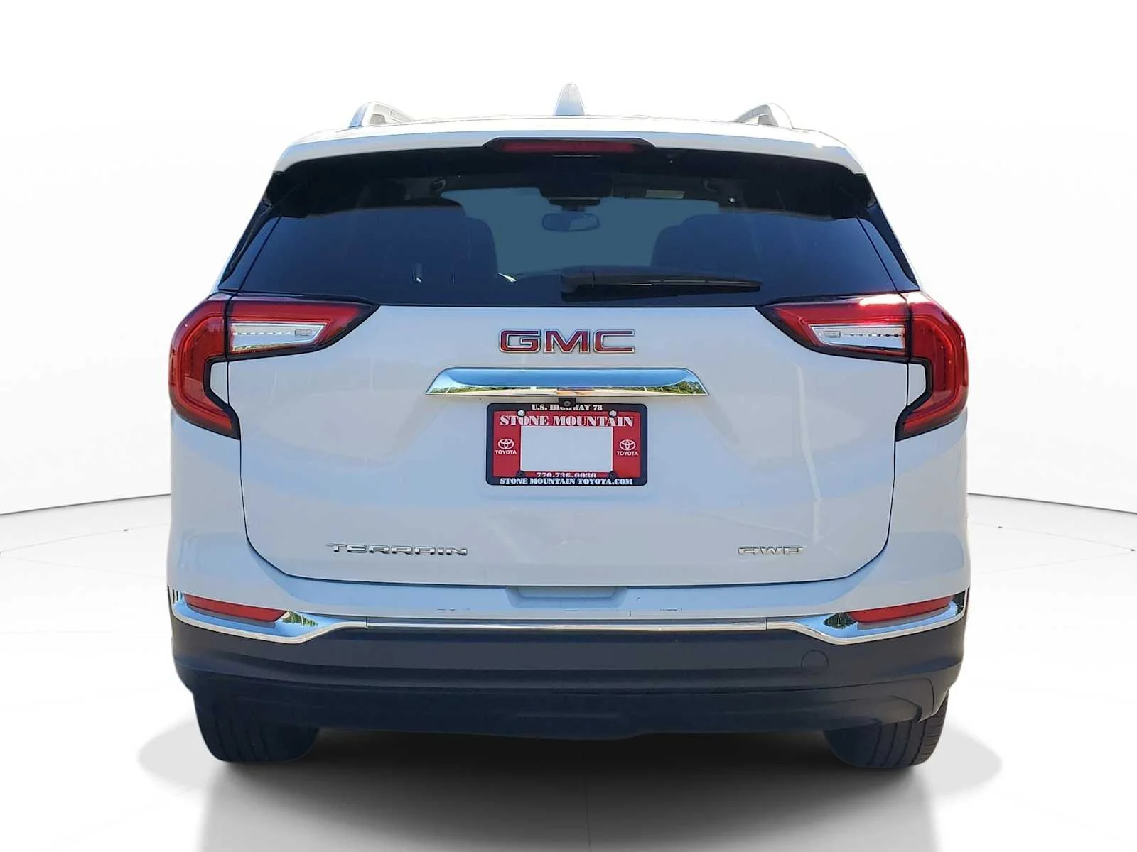 Used 2024 Summit White GMC SLT image 5