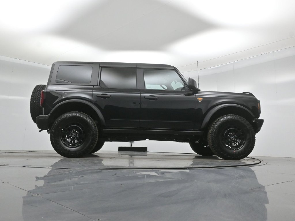 New 2026 Shadow Black Ford Badlands image 44