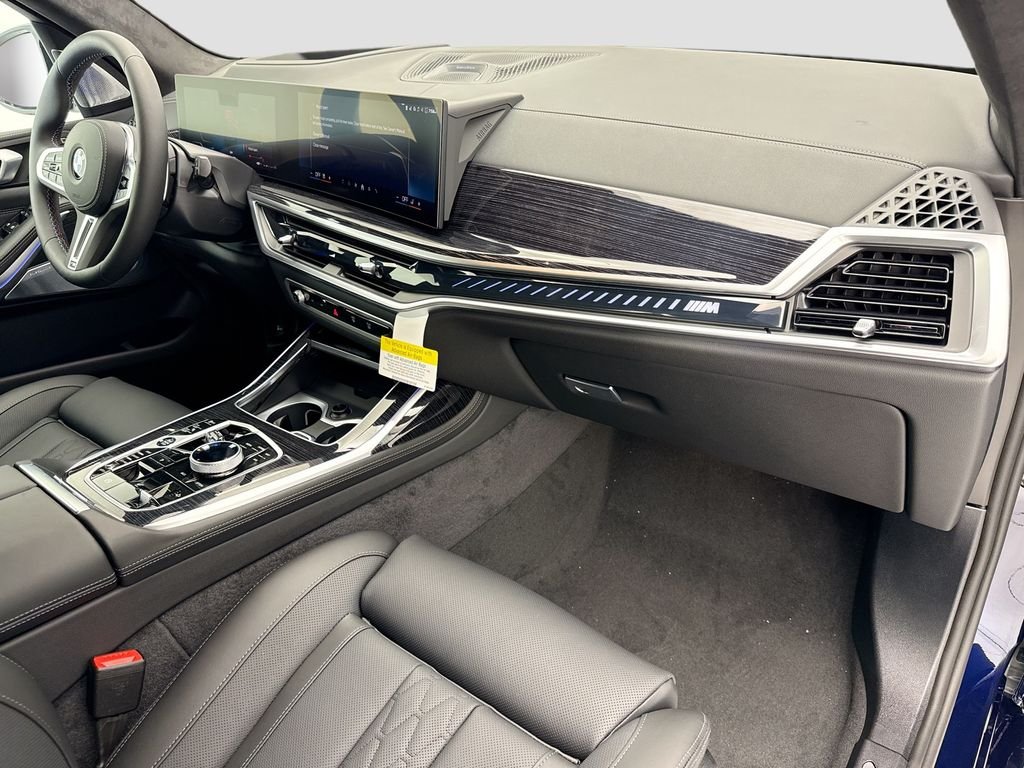 New 2027 Blue BMW M60i image 16