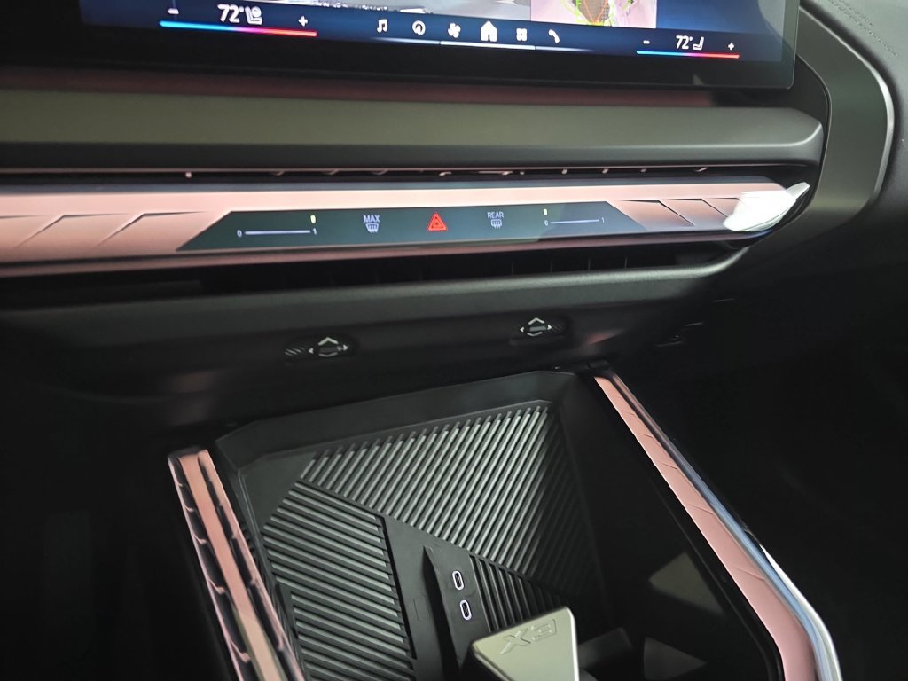 Used 2026 Skyscraper Grey Metallic BMW 30 xDrive image 25