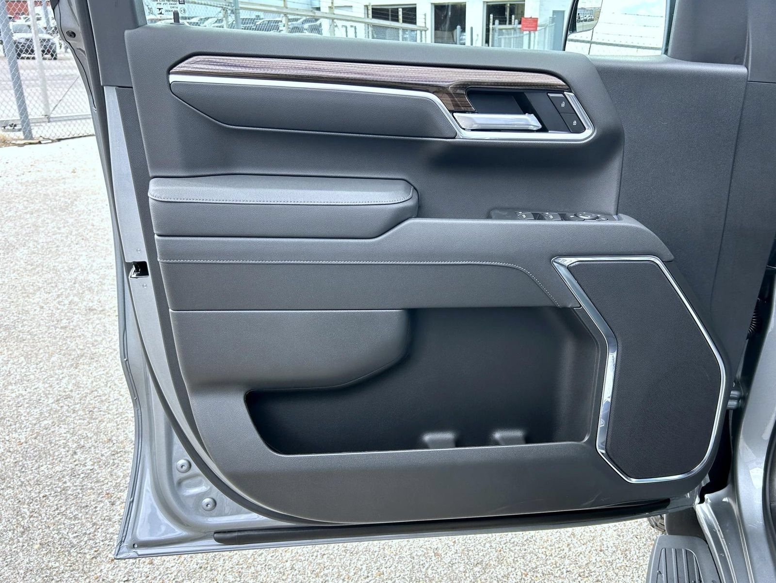 2026 Chevrolet Silverado 1500 LT - Photo 9