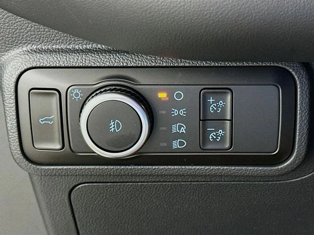 New 2026 White Ford Tremor image 21