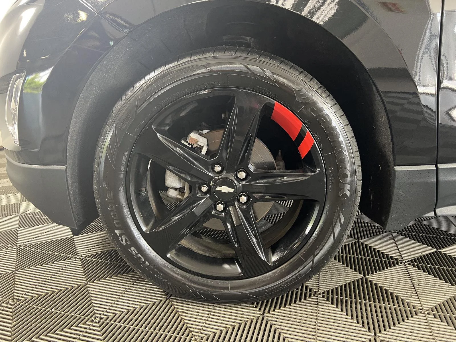 Used 2020 Mosaic Black Metallic Chevrolet Premier image 32
