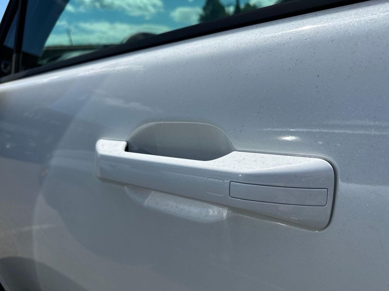 New 2026 White Hyundai SEL Premium AWD image 7