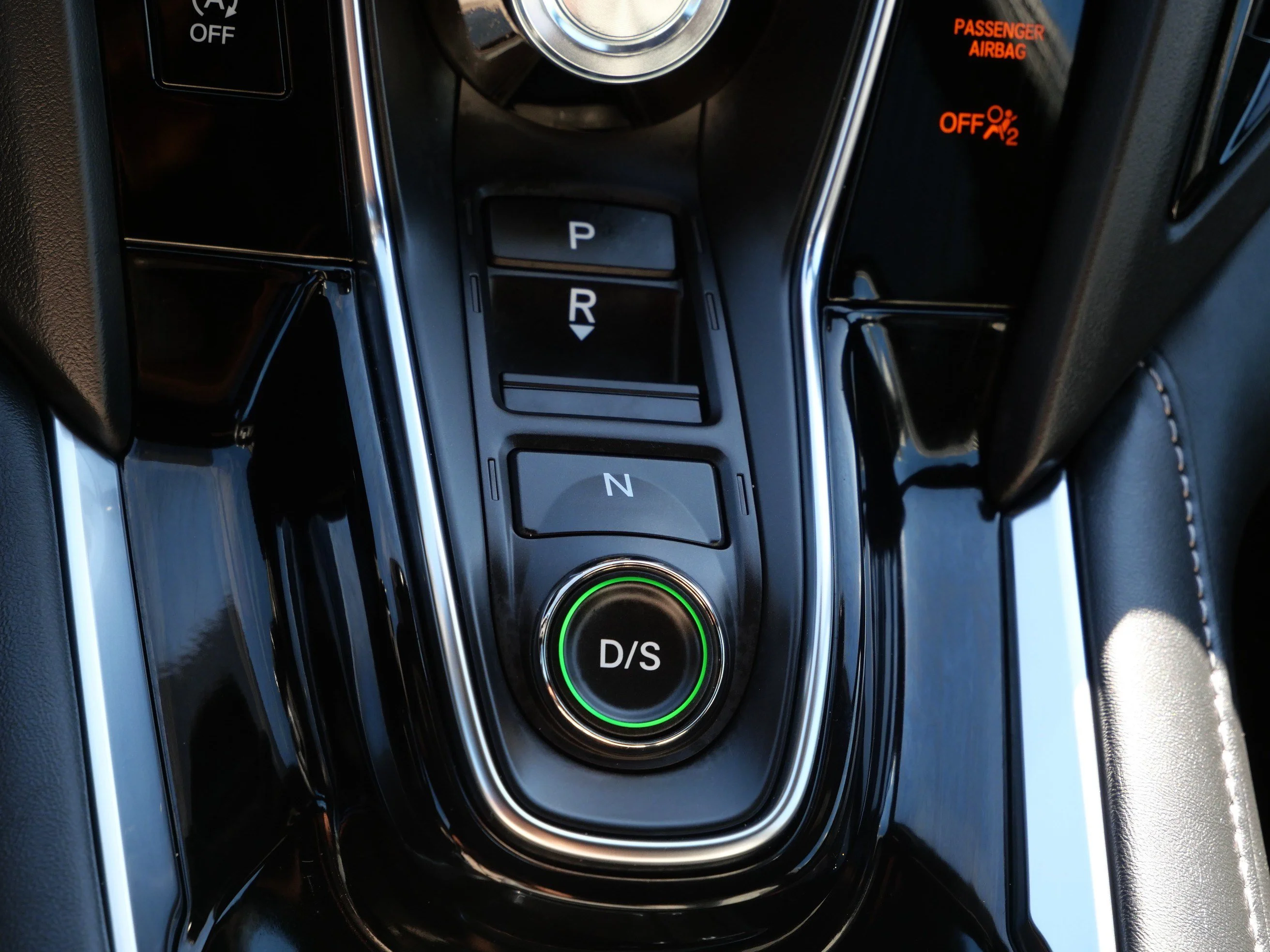 Used 2025 Majestic Black Pearl Acura SH-AWD image 24