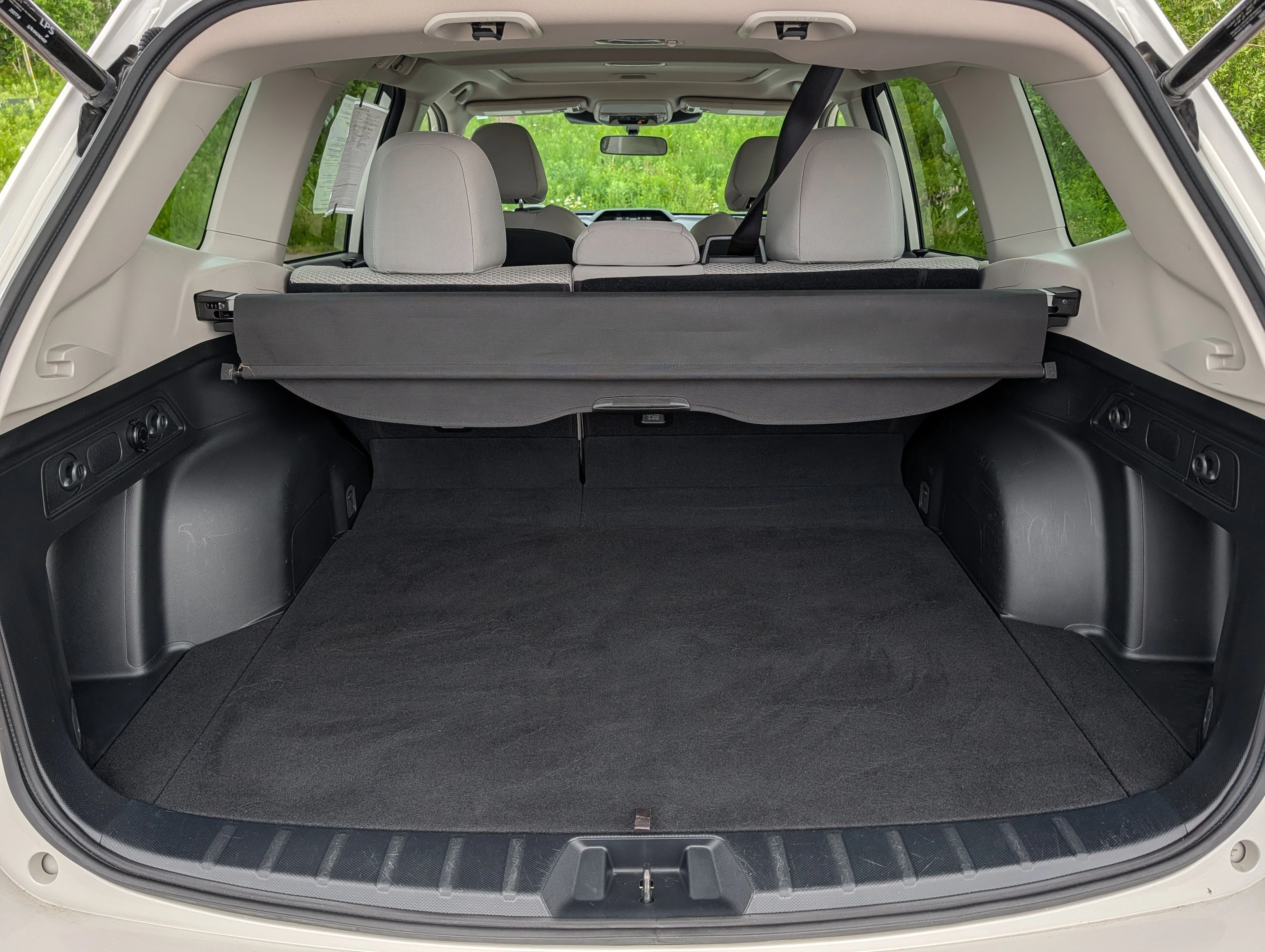 Used 2024 Crystal White Pearl Subaru Premium image 18
