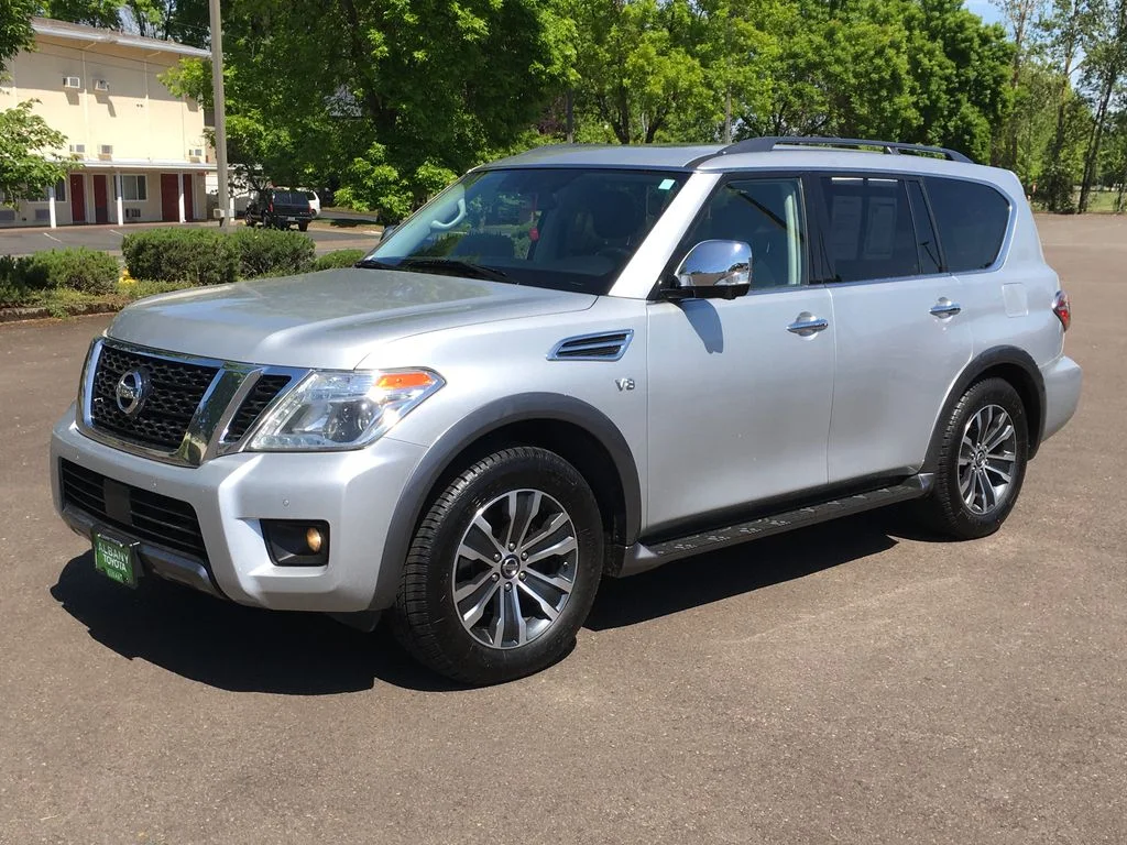 Used 2020 Silver Nissan SL image 13