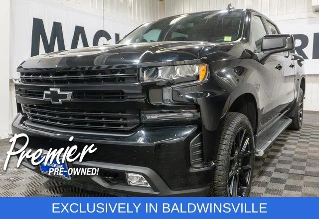 Used 2022 Black Chevrolet RST image 2
