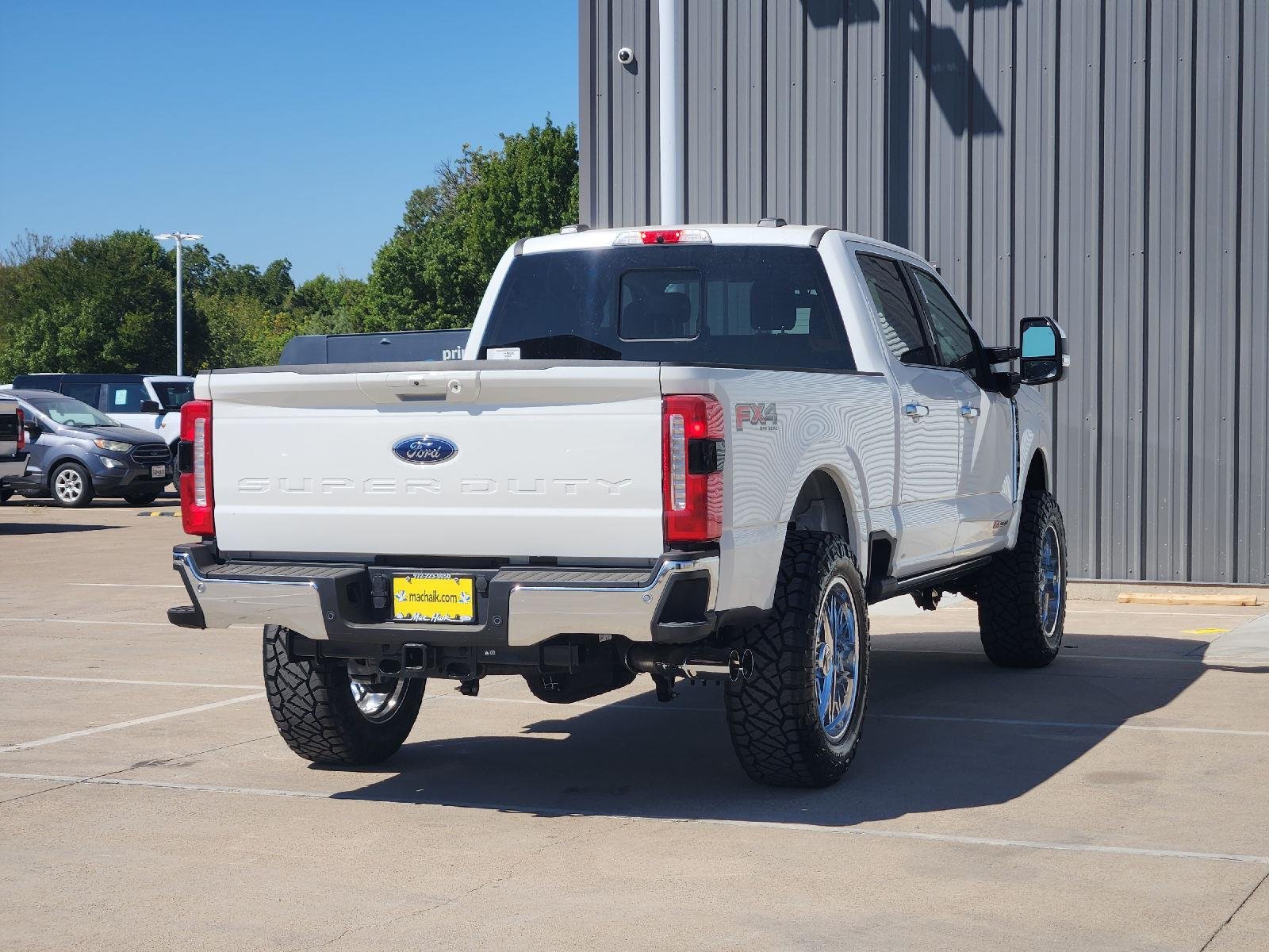 New 2026 Star White Metallic Tri-Coat Ford F-250® Lariat® image 4