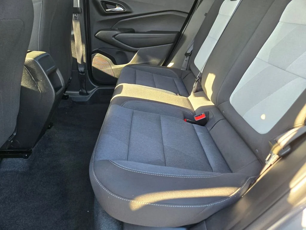 2025 Chevrolet Trax LS - Photo 11