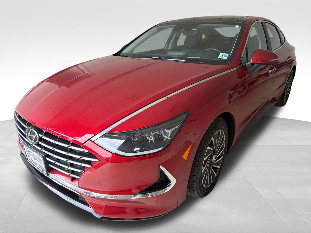 Used 2023 Red Hyundai Limited image 4