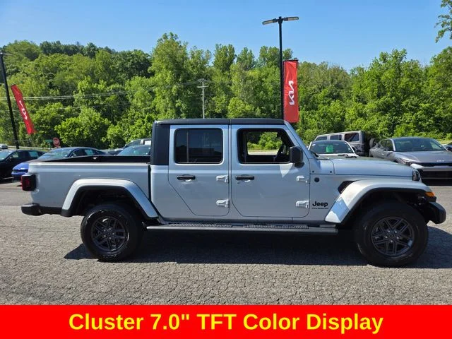 Used 2024 Silver Jeep Sport S image 10