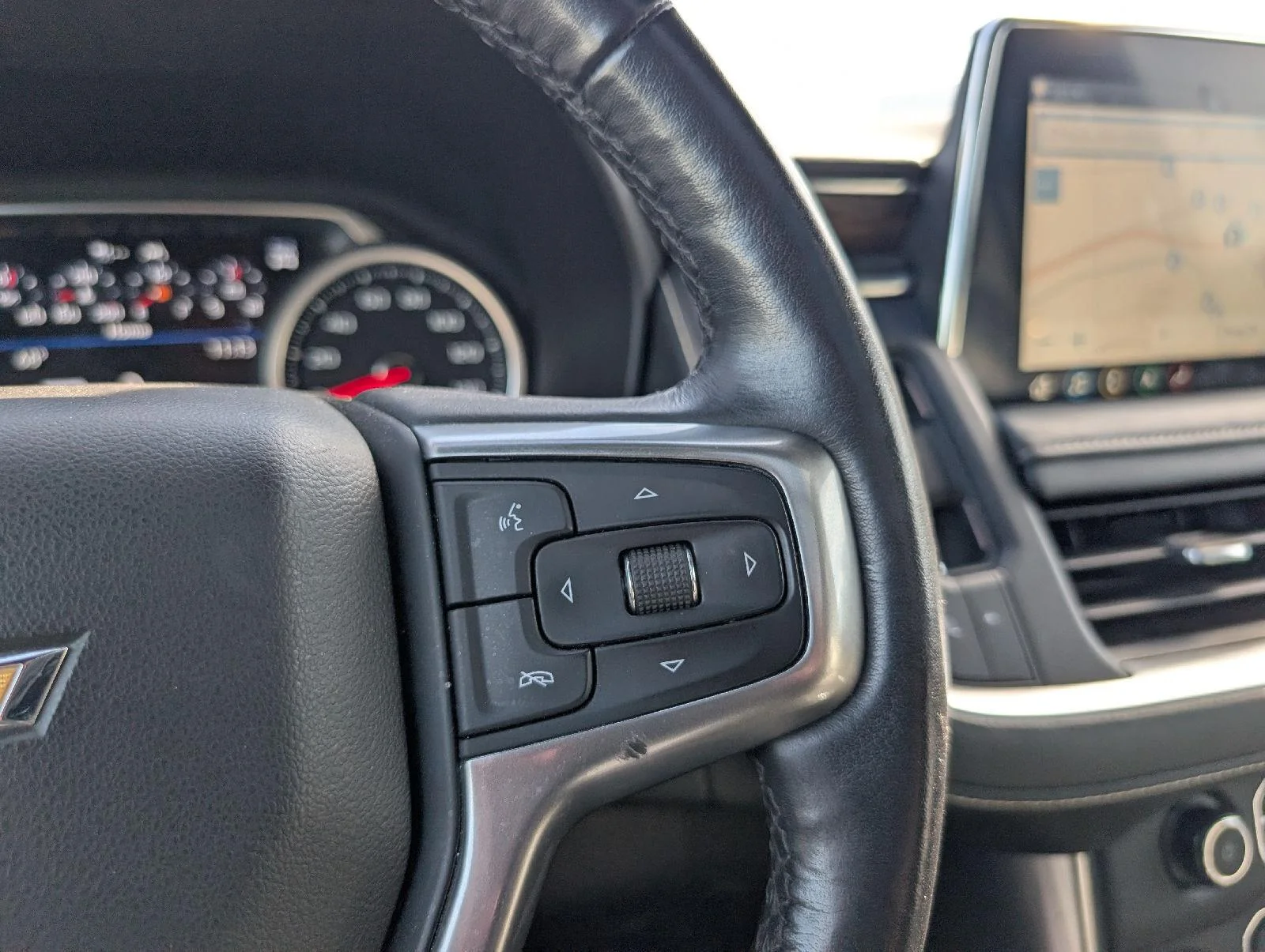 Used 2021 Shadow Gray Metallic Chevrolet Premier image 15