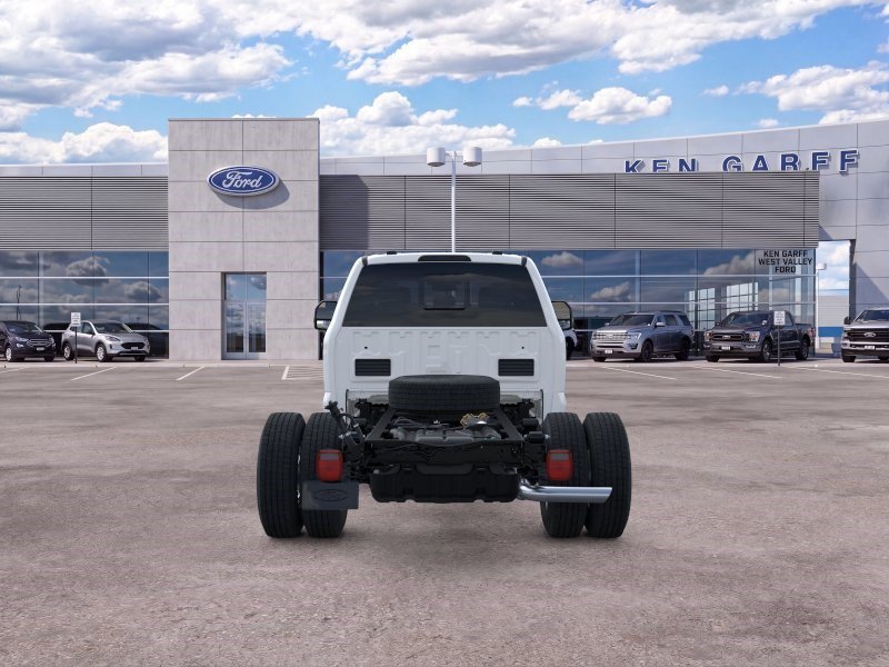 New 2026 Oxford White Ford XL image 5