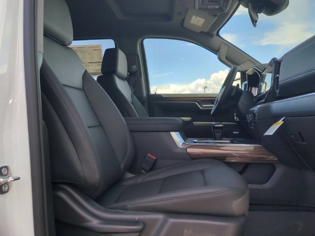 Used 2026 Summit White Chevrolet LT Trail Boss image 33