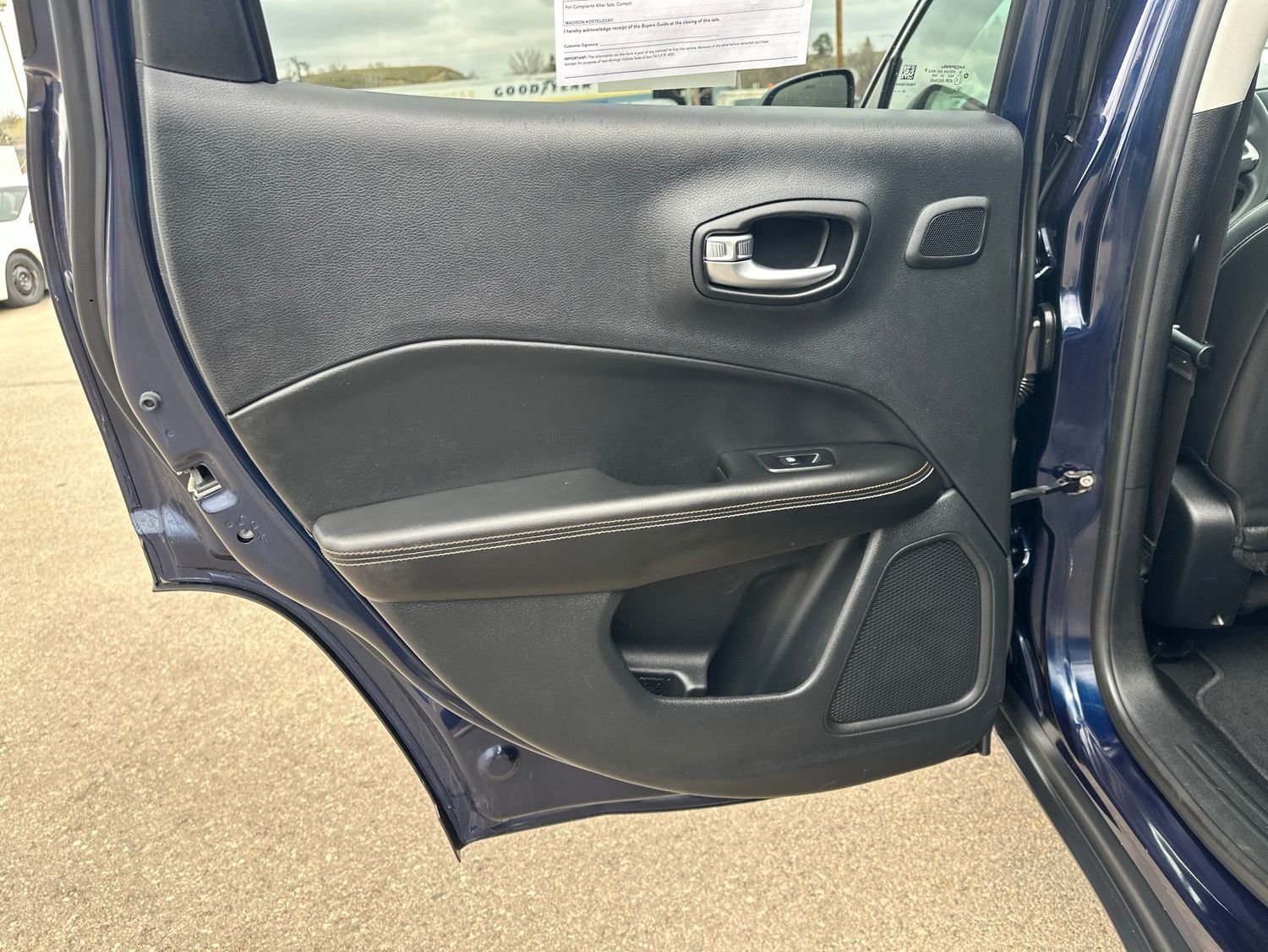 Used 2021 Blue Jeep Latitude image 21