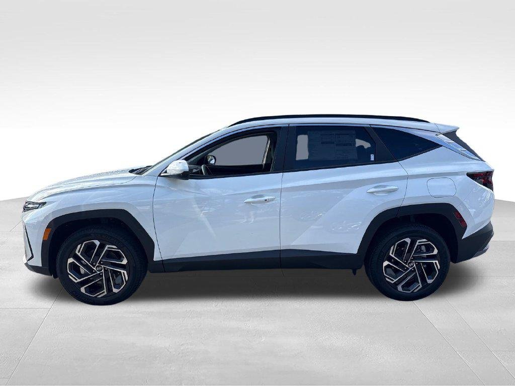 New 2026 White Hyundai SEL Plus AWD image 2