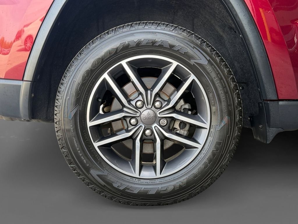 Used 2019 Red Jeep Limited image 16