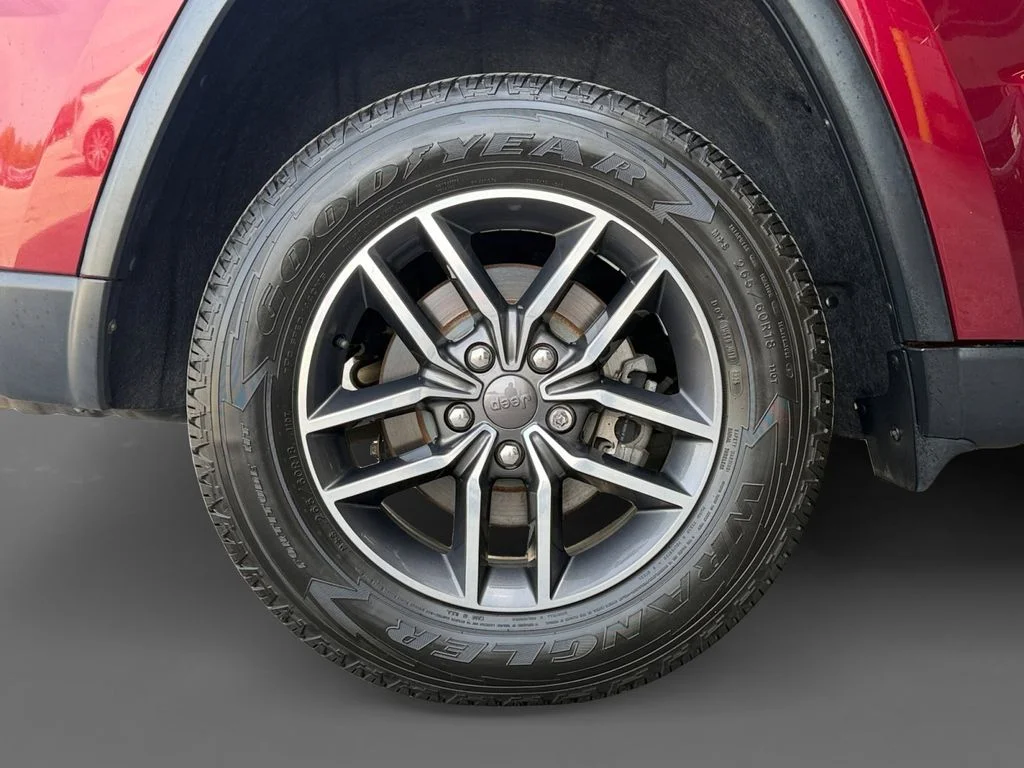 Used 2019 Red Jeep Limited image 16